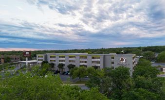 DoubleTree by Hilton Austin Northwest - Arboretum