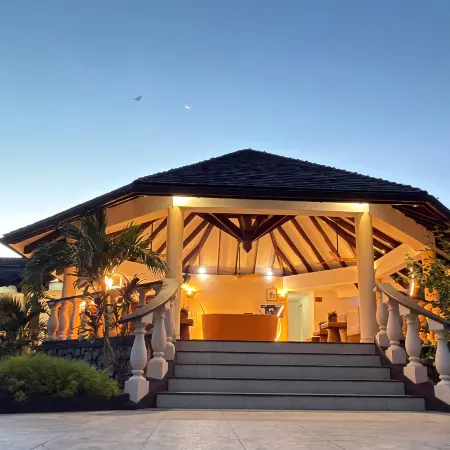 Castello Beach Hotel