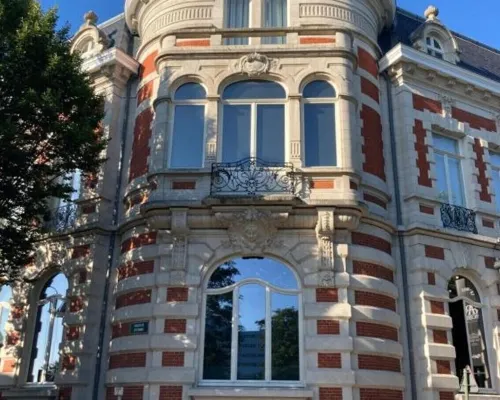 Chateau Fort Lapin Hotels near Koolkerke