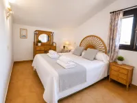 House with Garden & Beach - 3-Star