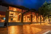 Paradise Bay Resort - Arugambay