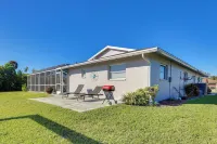 Waterfront Home w/ Boat Dock & Bar in N Fort Myers - Homestays