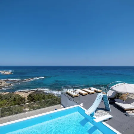 Icarus Luxury Beachfront Villa