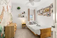 Sweet Serenity 3 Bed Home - Bathtub