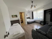 Parli Hotel