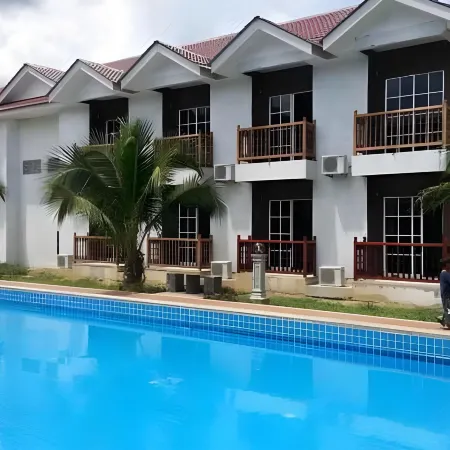 Mersing Hotel Отели в г. Мерсин