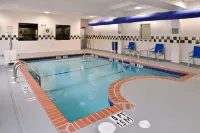 Holiday Inn Express 克蘭頓 - 泳池