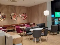 Canalside Chic Your London Escape Starts Here! Wifi and Airport Transfers - parking