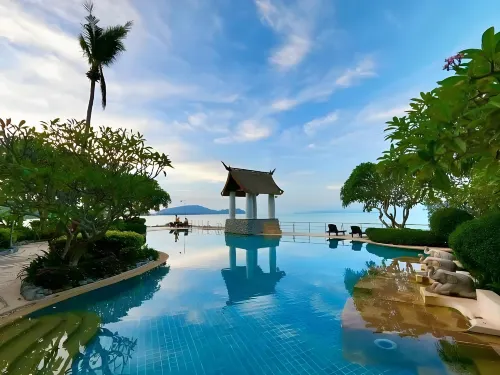 Racha Kiri Resort & Spa, Khanom - bar