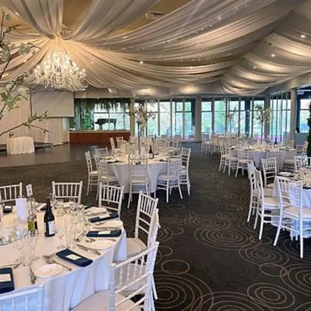 Sfera's Park Suites & Convention Centre