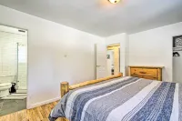 Updated Rustic Retreat Cabin Walk to Payette Lake - parking