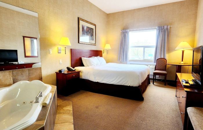 Super 8 by Wyndham Red Deer City Centre