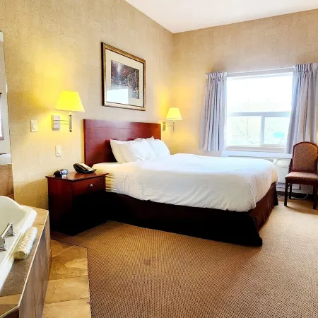 Super 8 by Wyndham Red Deer City Centre