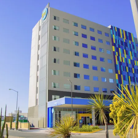 Tru by Hilton Puebla Angelopolis Отели рядом с достопримечательностью «Торговый центр Angelopolis»
