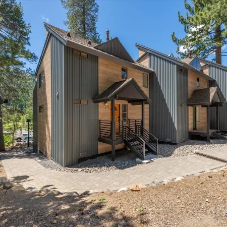 Alpenglow Loft 2 Bedroom Condo