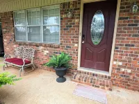 3-bedroom w/pool and all the comforts of home in Muscle Shoals-recording capital - Pools