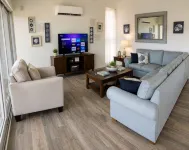Updated 1Br/1BA - "Hillside Getaway" - 3-Star