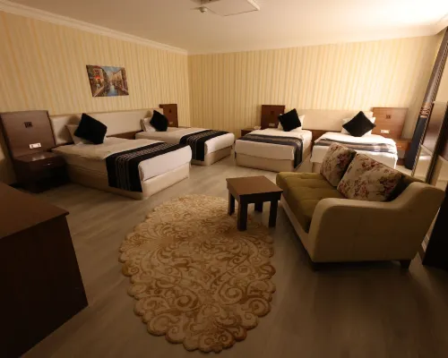 Royal Berk Hotel Hotels near متحف وان