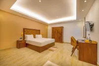 Bumblebee Hotel - 2-Star