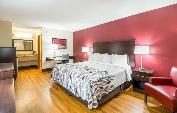 Red Roof Inn Clarksville