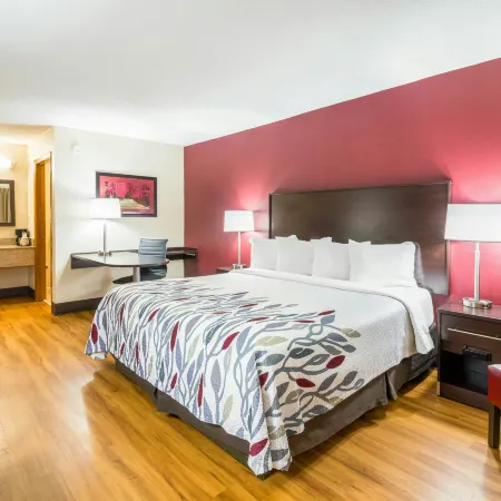 Red Roof Inn Clarksville