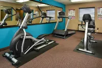 Baymont by Wyndham Ardmore I-35 - Gym