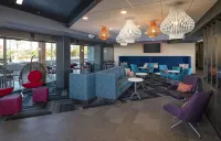Tru by Hilton Phoenix Glendale Westgate - موقف سيارات
