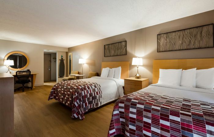 Red Roof Inn & Suites Newark - University