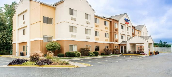 Fairfield Inn & Suites Canton Hotele w: Stark County