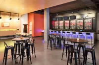 Aloft Seattle Sea-Tac Airport - bar
