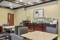 Cobblestone Hotel & Suites - Alpine - servizio colazione