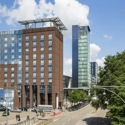 弗賴堡市中心飯店by Leonardo Hotels 弗萊堡主公墓附近的飯店