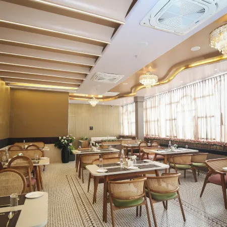 Dibakar Palace