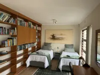 Hermanus Heights Villa - parking