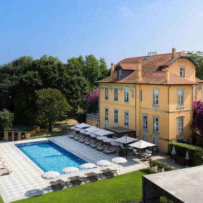Boeira Garden Hotel Porto Gaia, Curio Collection by Hilton Hotels near Ponte da Arrabida