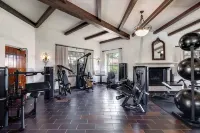 Arizona Inn - Gym