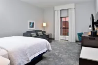 Hampton Inn by Hilton Cedar Falls Downtown - Pet Friendly