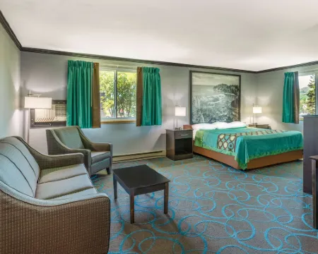 Super 8 by Wyndham Duluth Hotels in Duluth