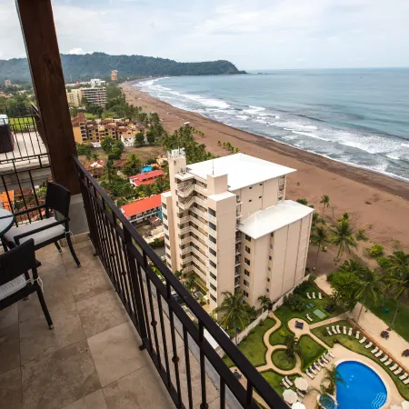 Spectacular 3 Bedroom Penthouse at Croc's Resort & Casino