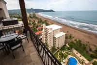 Spectacular 3 Bedroom Penthouse at Croc's Resort & Casino