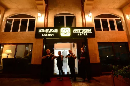 Hotel Aristocrat Batumi Hotels near Hookah Bar Po-krasote