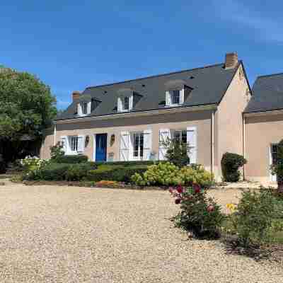 Gîte la Grande Menuère Hotel Exterior