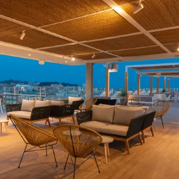 L'Azure Hotel Отели в г. Ллорет-де-Мар