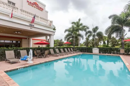 Hawthorn Extended Stay by Wyndham West Palm Beach Отели рядом с достопримечательностью «Университет Палм Бич Атлантик»