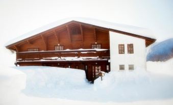 Snowball Chalet at Madarao Mountain