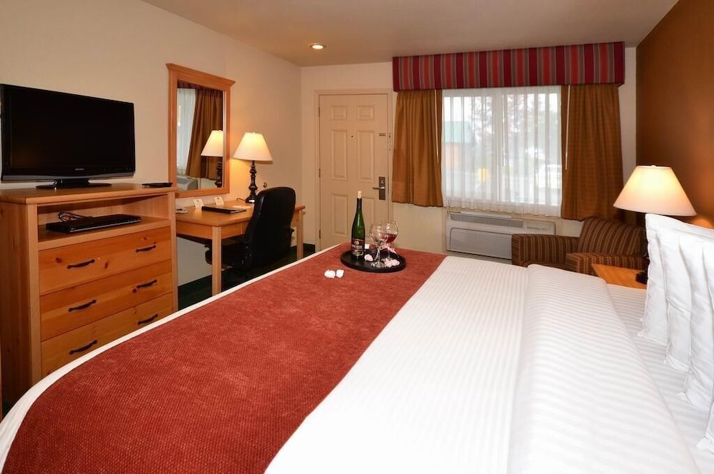 Best Western Plus Hartford Lodge