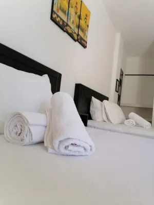 Standard Queen Room Two Beds n01