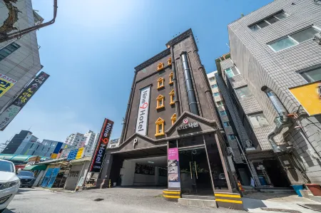 Uiwang Hotel Nine