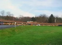 Beaver Falls Motel Hotel di Big Beaver