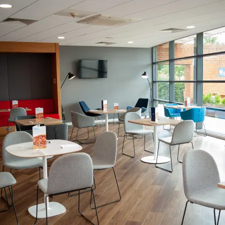 Holiday Inn Express FOLKESTONE - CHANNEL TUNNEL by IHG